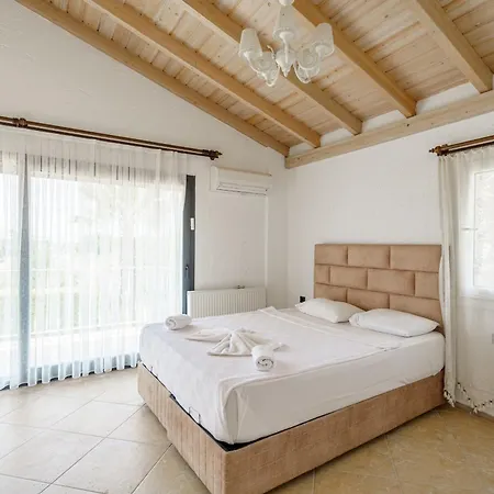 Villa Stone Near Long & Shopping Mall