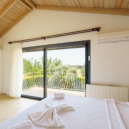 Stone Near Long Beach&kusadasi Shopping Mall *